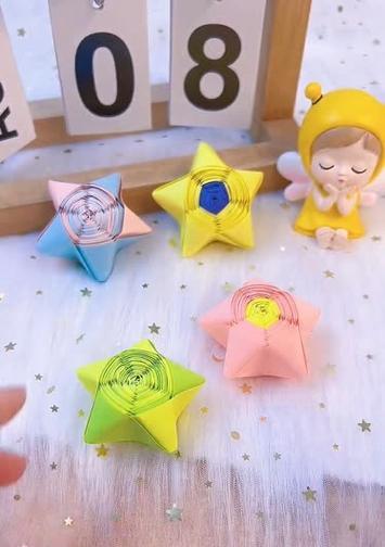幸运星的神奇力量（一颗星星带给小女孩的改变）