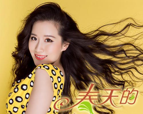 端午节美女唱歌的句子好句有哪些？（《龙舟水畔，歌声悠扬——端午佳节之歌》）